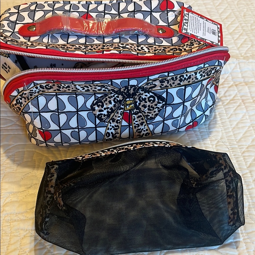 NWT Brighton Red and Black Heart Pattern Cosmetic Bag Set